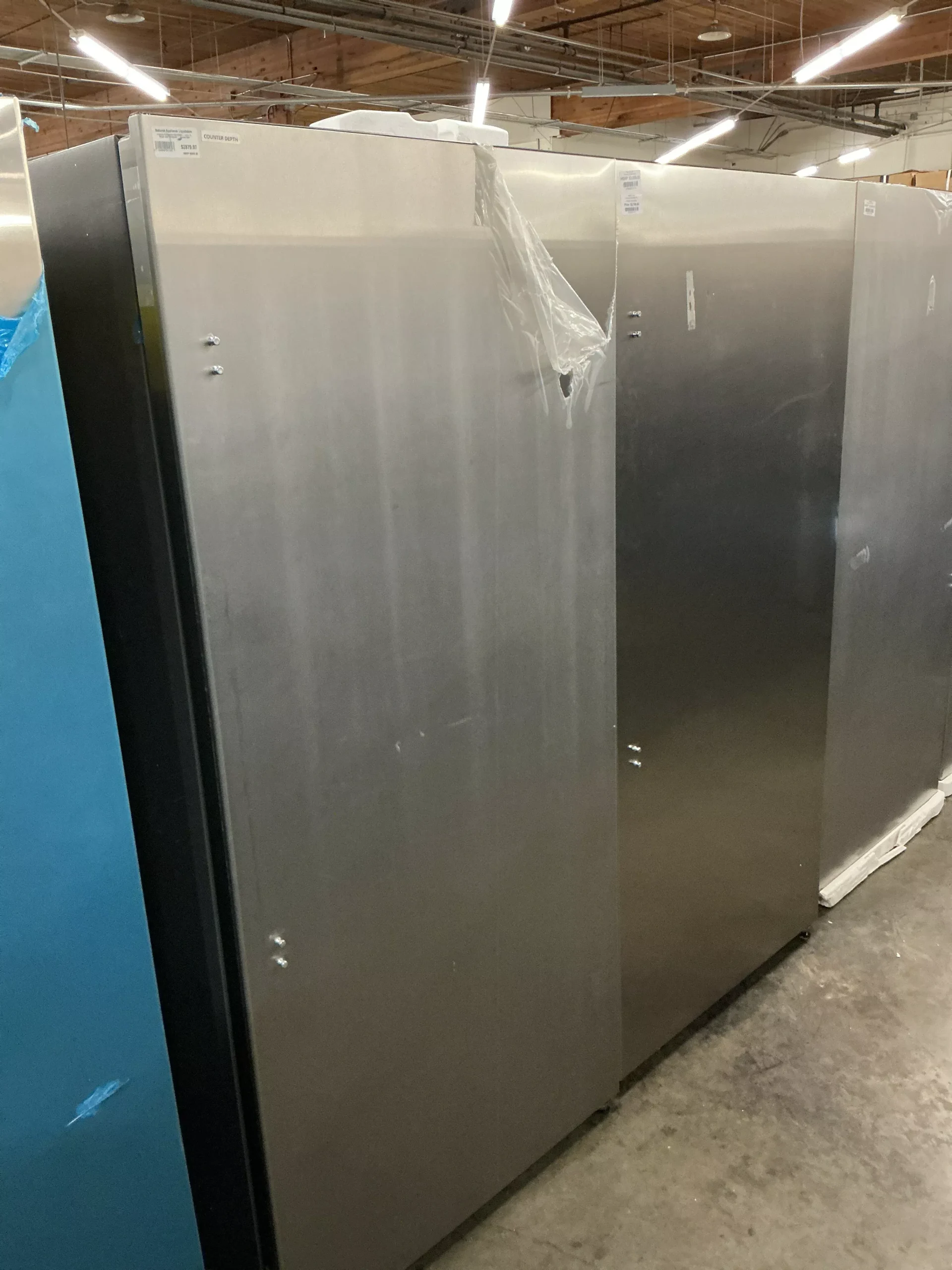 Frigidaire Professional FPRU19F8WF Refrigerator Column (Open Box / Scratch & Dent)