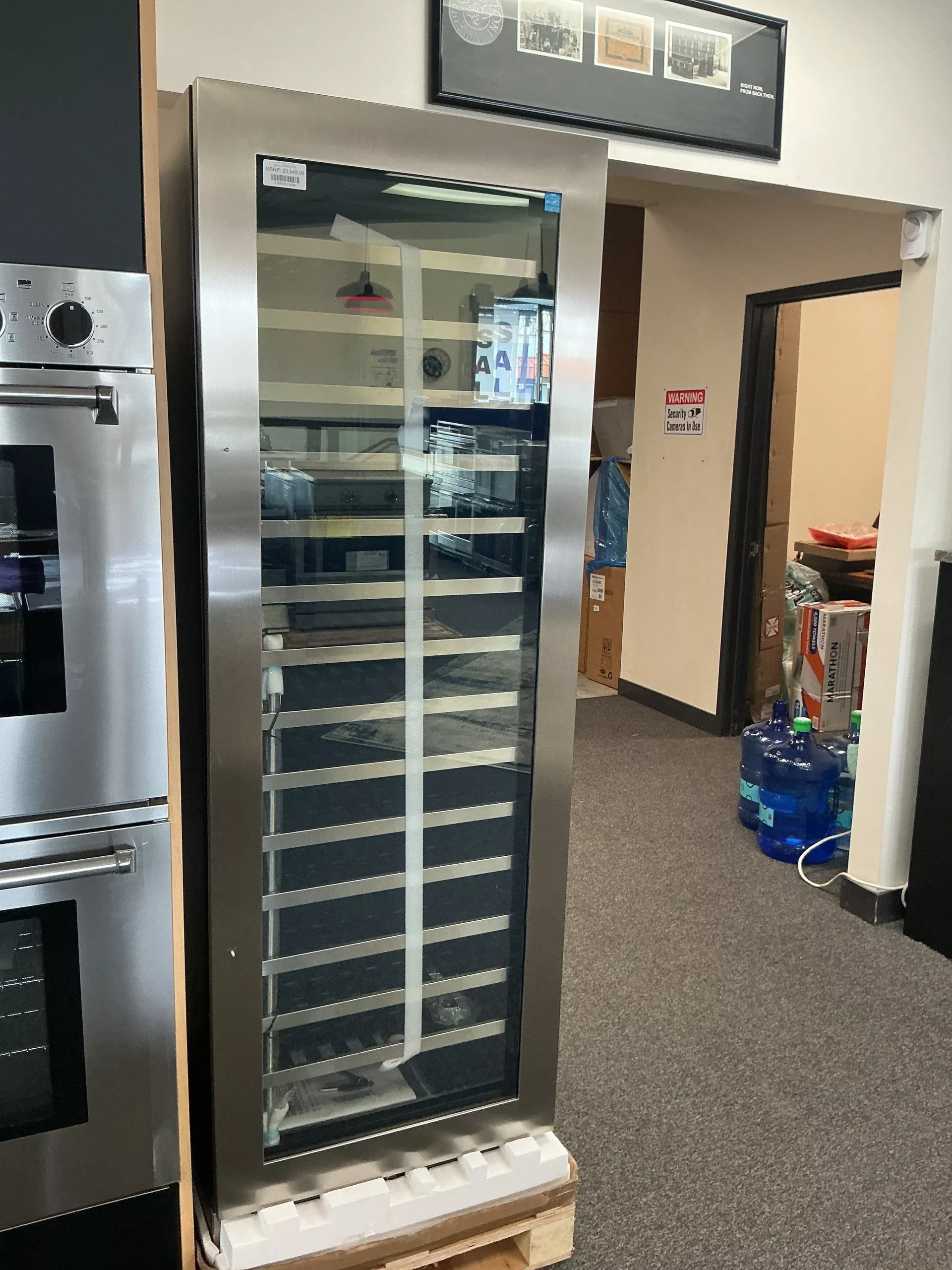 Zephyr PRW24F01CG Freestanding Wine Fridge (Open-Box / Scratch & Dent)
